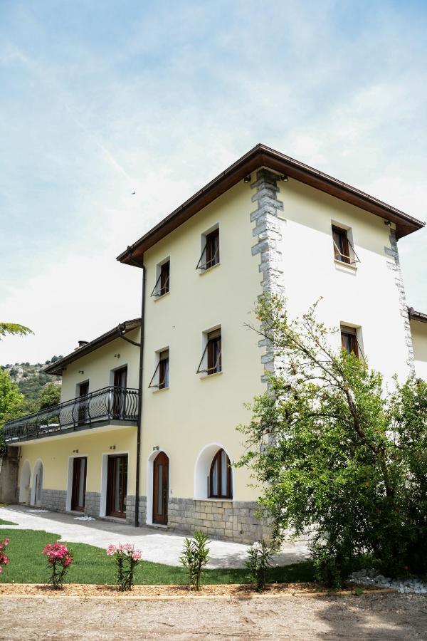 توربولي Villa Torbole المظهر الخارجي الصورة